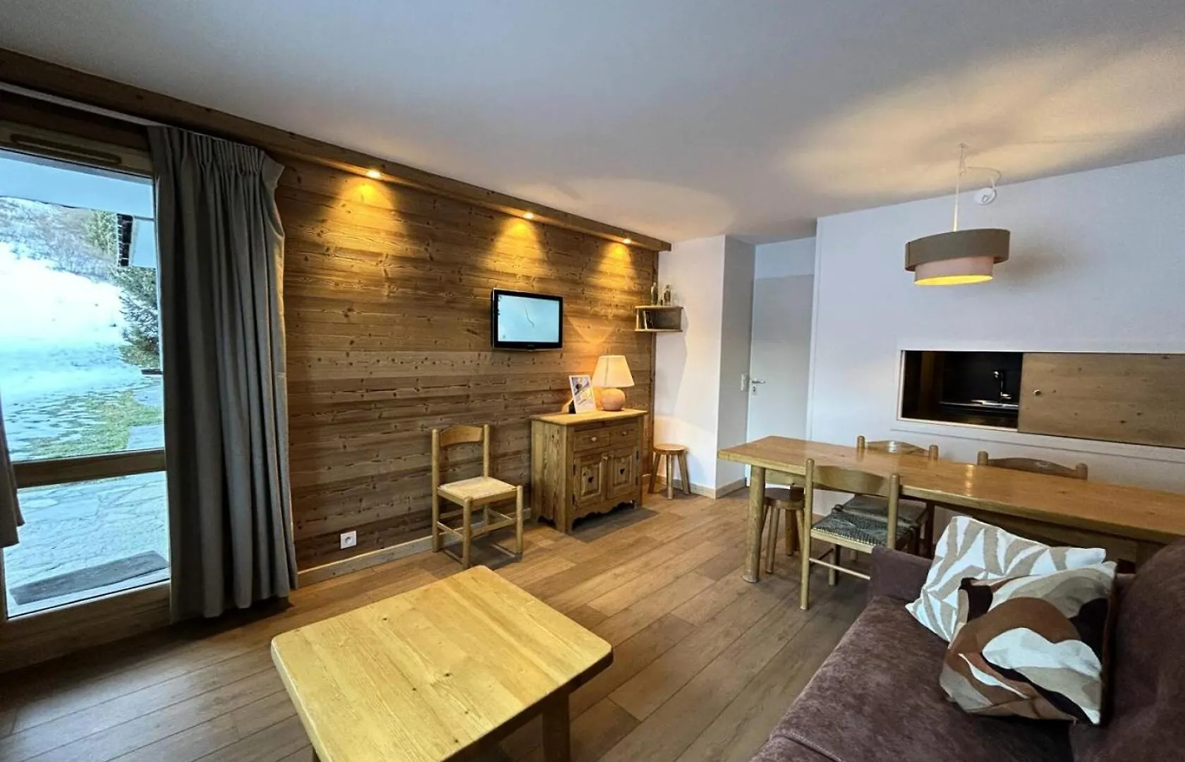 Residence Nantchu - Nantchu 18 Mae-4531 Les Allues 0*,